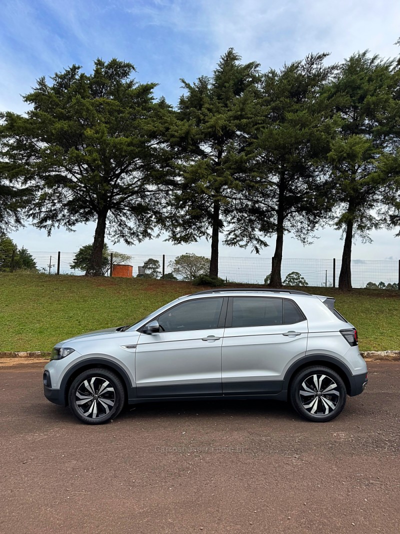 T-CROSS 1.0 COMFORTLINE TSI FLEX 4P AUTOMÁTICO - 2023 - PASSO FUNDO
