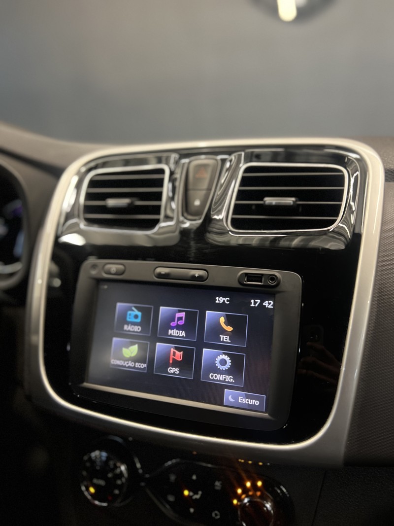 SANDERO 1.6 DYNAMIQUE 8V FLEX 4P MANUAL - 2015 - CAXIAS DO SUL