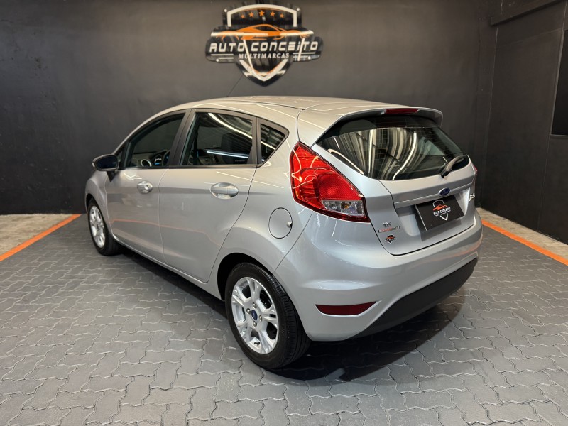 FIESTA 1.6 SE HATCH 16V FLEX 4P AUTOMÁTICO - 2015 - CAXIAS DO SUL