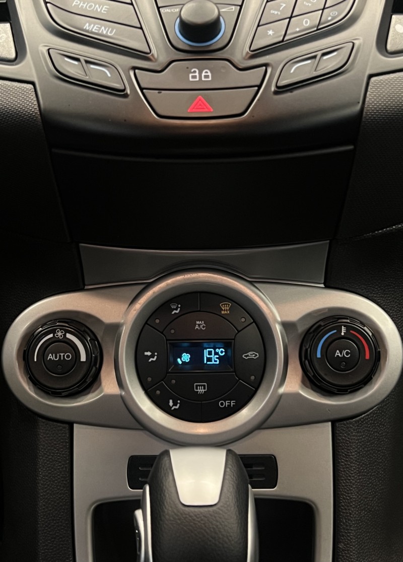 FIESTA 1.6 SE HATCH 16V FLEX 4P AUTOMÁTICO - 2015 - CAXIAS DO SUL