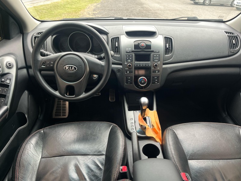 CERATO 1.6 SEDAN 16V GASOLINA 4P MANUAL - 2011 - FARROUPILHA