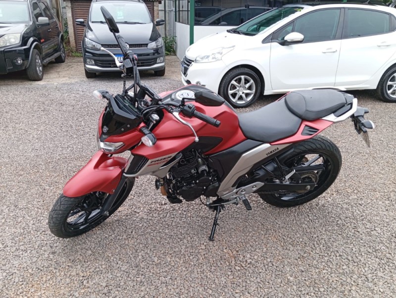 FAZER 250IE LIMITED ED - 2019 - PICADA CAFé