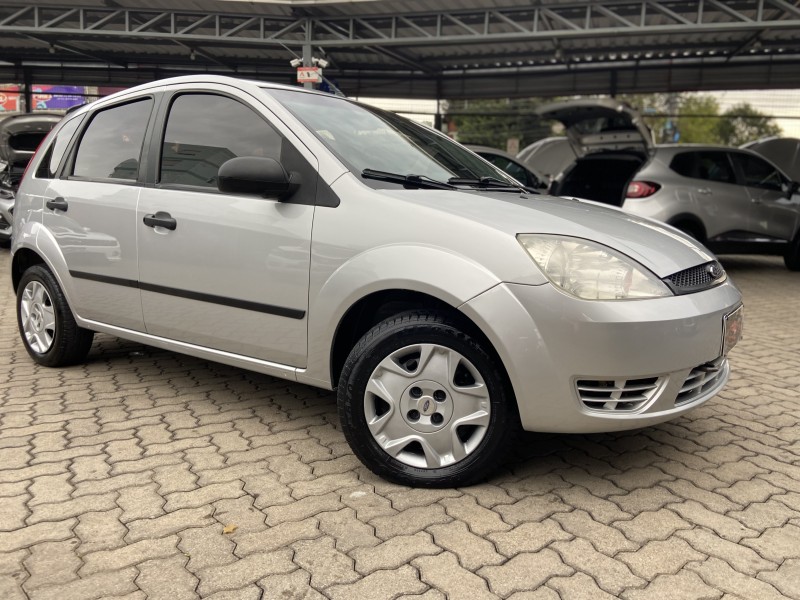 FIESTA 1.0 MPI PERSONNALITÉ 8V GASOLINA 4P MANUAL - 2004 - CAXIAS DO SUL