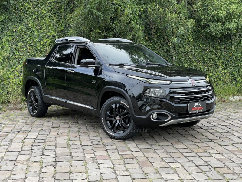 TORO 2.0 16V TURBO DIESEL VOLCANO 4WD AUTOMÁTICO - 2017 - FARROUPILHA