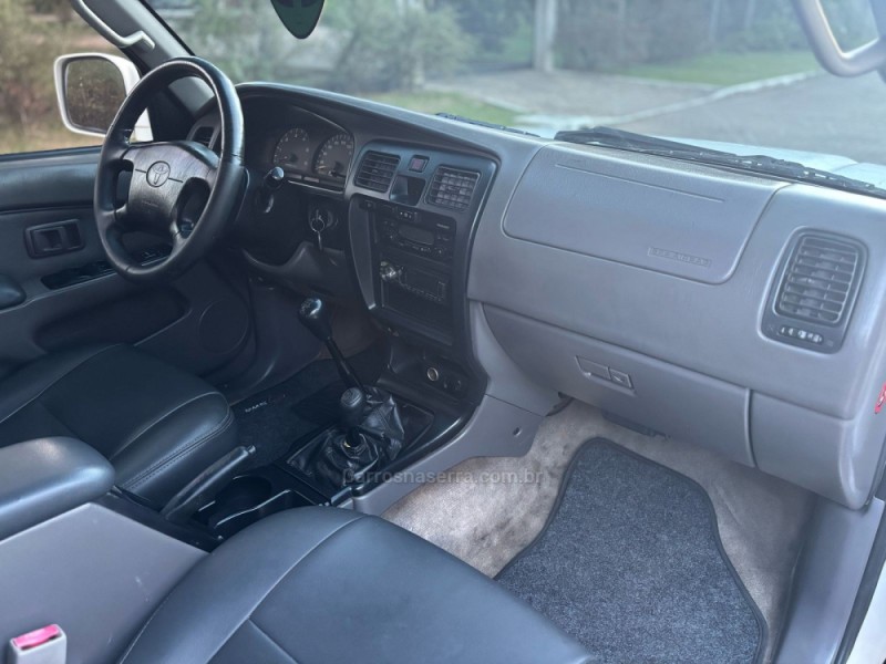 HILUX SW4  - 2001 - CANELA
