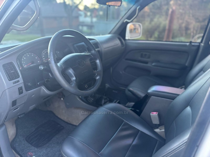HILUX SW4  - 2001 - CANELA