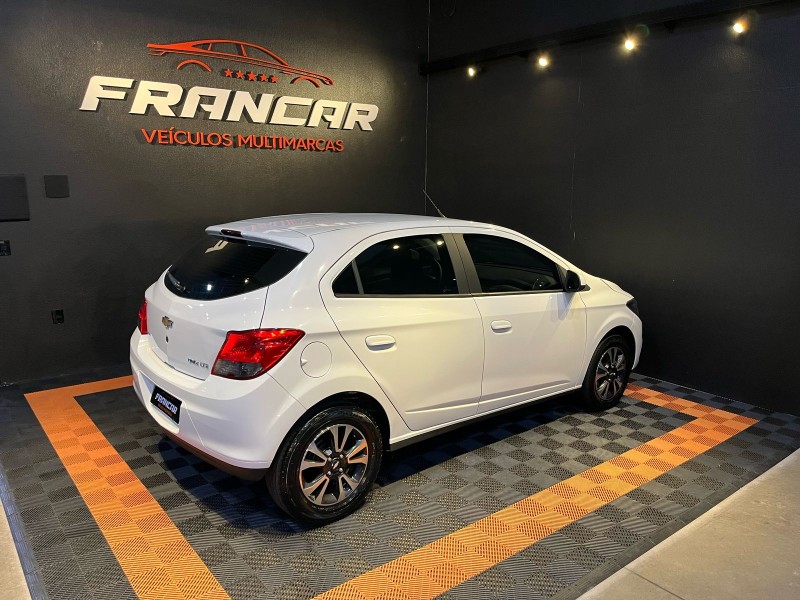 ONIX 1.4 MPFI LTZ 8V FLEX 4P MANUAL - 2015 - ANTôNIO PRADO