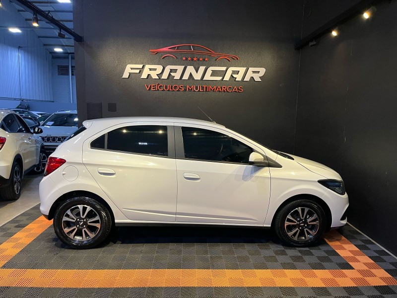 ONIX 1.4 MPFI LTZ 8V FLEX 4P MANUAL - 2015 - ANTôNIO PRADO