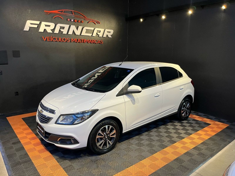 ONIX 1.4 MPFI LTZ 8V FLEX 4P MANUAL - 2015 - ANTôNIO PRADO