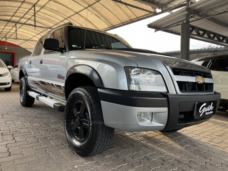 S10 2.8 RODEIO 4X4 CD 12V TURBO ELECTRONIC INTERCOOLER DIESEL 4P MANUAL - 2011 - BOM PRINCíPIO