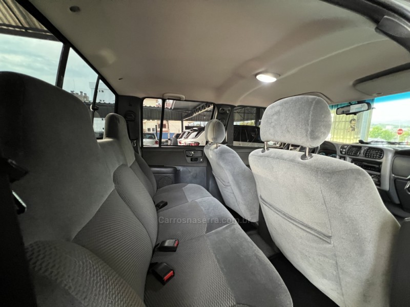S10 2.8 RODEIO 4X4 CD 12V TURBO ELECTRONIC INTERCOOLER DIESEL 4P MANUAL - 2011 - BOM PRINCíPIO
