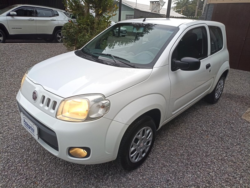 UNO 1.0 VIVACE 8V FLEX 2P MANUAL