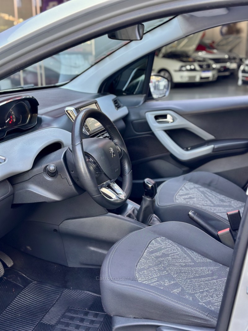 208 1.5 ALLURE 8V FLEX 4P MANUAL - 2014 - ESTâNCIA VELHA