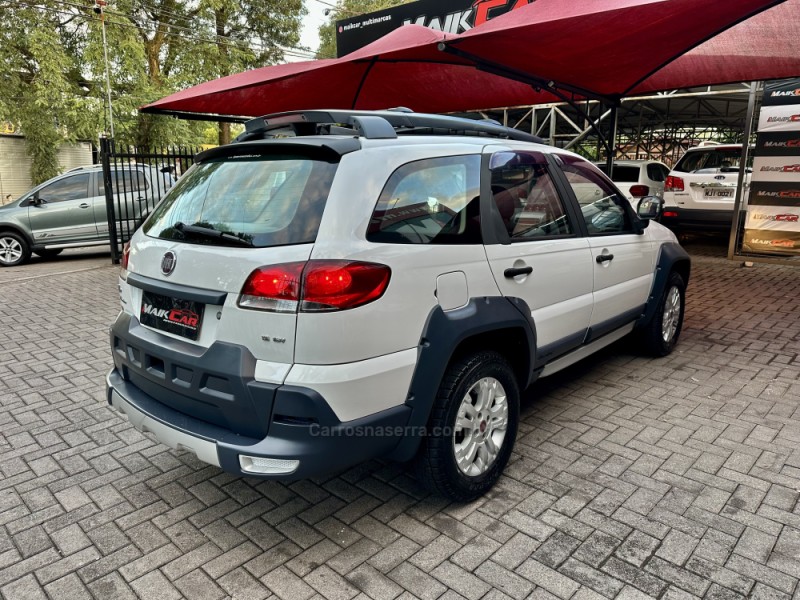 PALIO 1.8 MPI ADVENTURE WEEKEND 16V FLEX 4P MANUAL - 2011 - ESTâNCIA VELHA