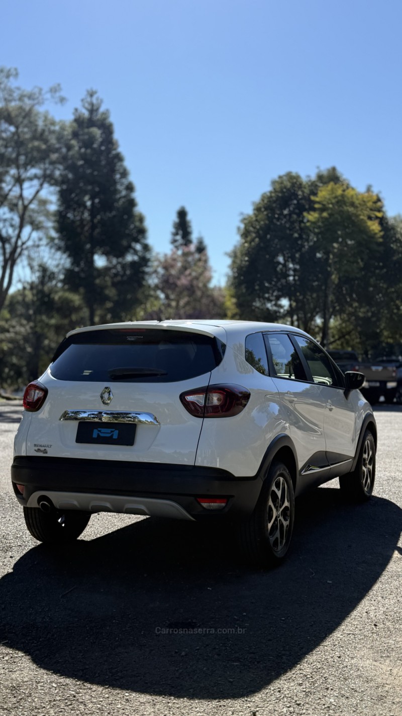 CAPTUR 1.6 16V SCE FLEX ZEN MANUAL - 2018 - FARROUPILHA