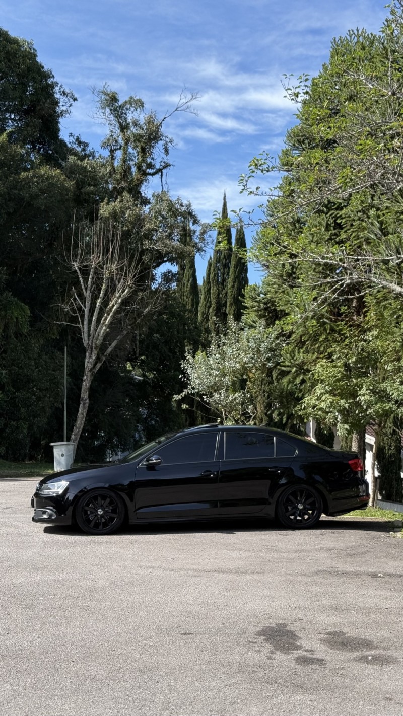 JETTA 2.0 COMFORTLINE FLEX 4P TIPTRONIC - 2013 - FARROUPILHA