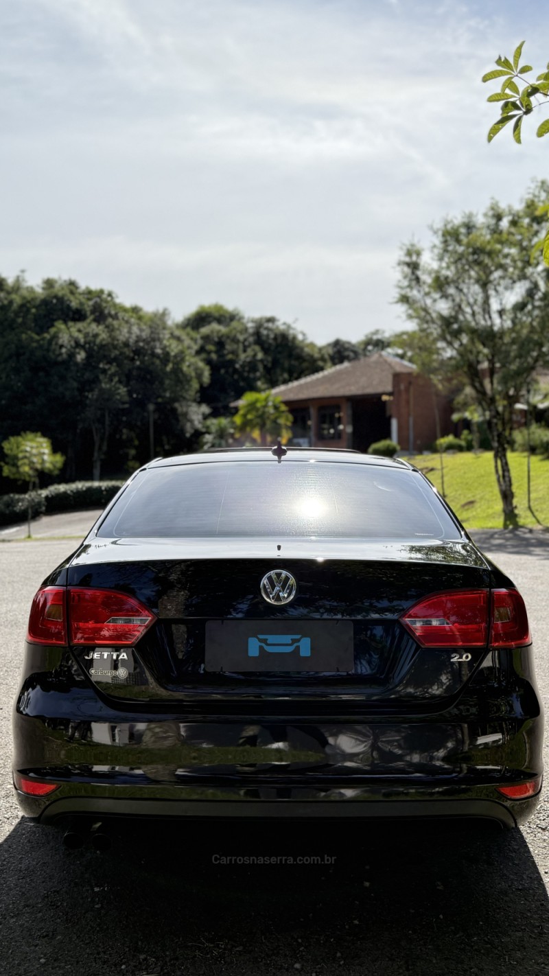 JETTA 2.0 COMFORTLINE FLEX 4P TIPTRONIC - 2013 - FARROUPILHA