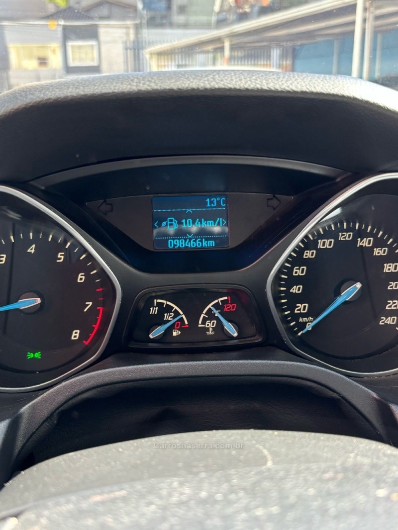 FOCUS 1.6 S 16V FLEX 4P MANUAL - 2015 - FARROUPILHA
