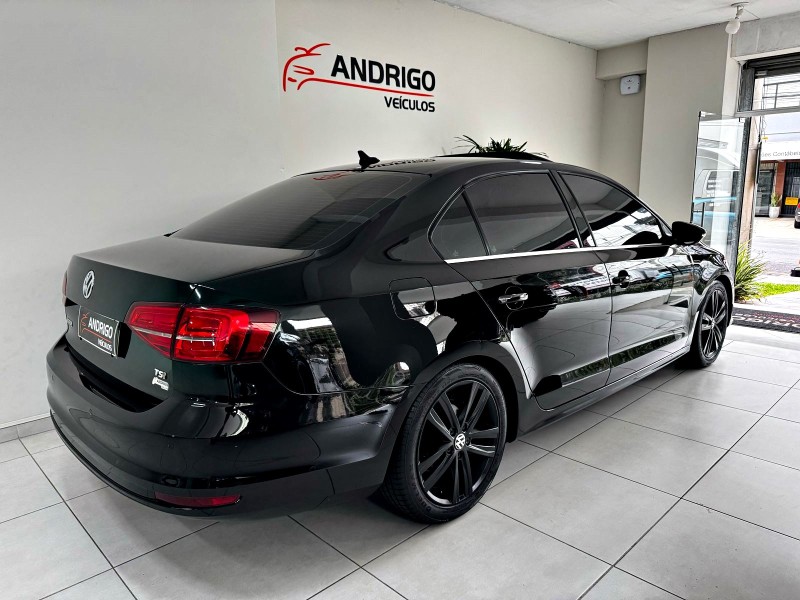 JETTA 2.0 TSI HIGHLINE 211CV GASOLINA 4P DSG - 2016 - CAXIAS DO SUL
