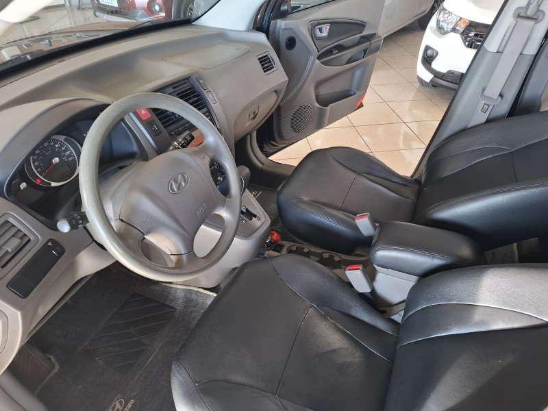 TUCSON 2.0 MPFI GLS 16V 143CV 2WD GASOLINA 4P AUTOMÁTICO - 2009 - FARROUPILHA