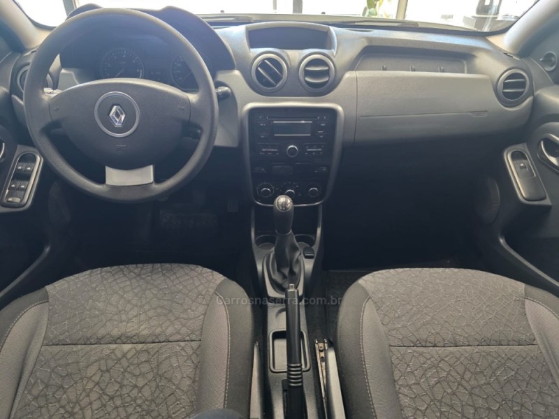 DUSTER 1.6 OUTDOOR 4X2 16V FLEX 4P MANUAL - 2015 - CAXIAS DO SUL