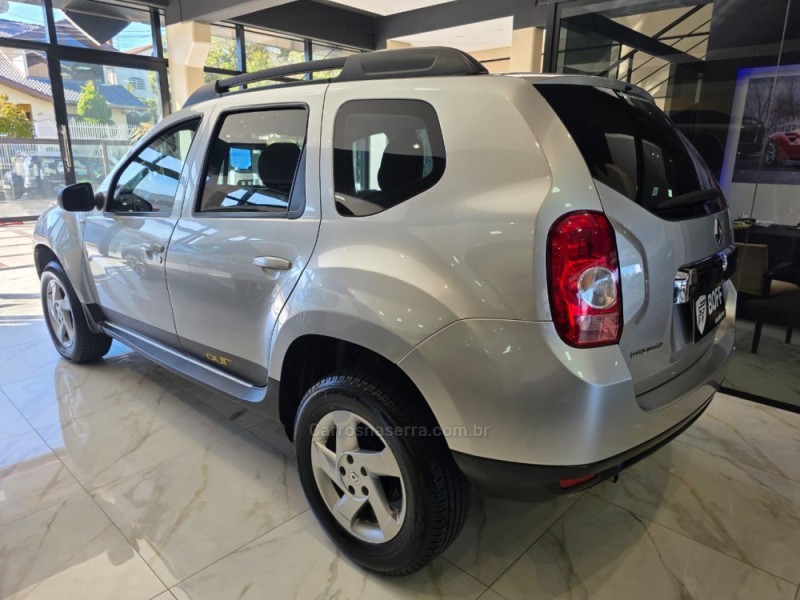 DUSTER 1.6 OUTDOOR 4X2 16V FLEX 4P MANUAL - 2015 - CAXIAS DO SUL