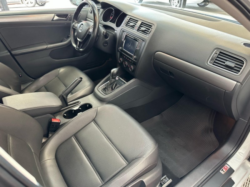 JETTA 1.4 16V TSI COMFORTLINE FLEX 4P TIPTRONIC - 2017 - CAXIAS DO SUL
