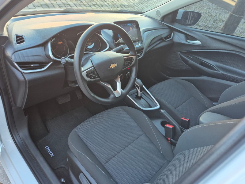 ONIX 1.0 LT 12V TURBO FLEX 4P AUTOMÁTICO - 2023 - CAXIAS DO SUL