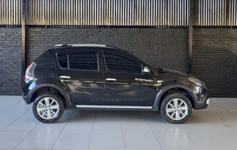 SANDERO 1.6 STEPWAY 16V FLEX 4P MANUAL - 2013 - CAXIAS DO SUL