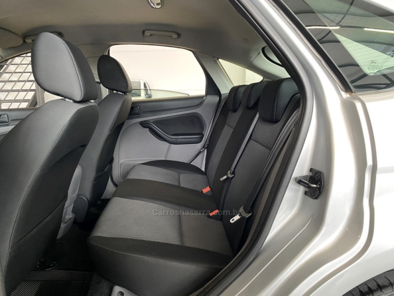 FOCUS 1.6 GLX 16V FLEX 4P MANUAL - 2013 - BENTO GONçALVES