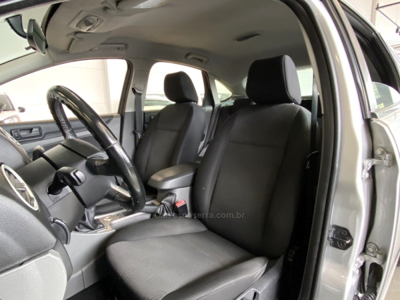 FOCUS 1.6 GLX 16V FLEX 4P MANUAL - 2013 - BENTO GONçALVES