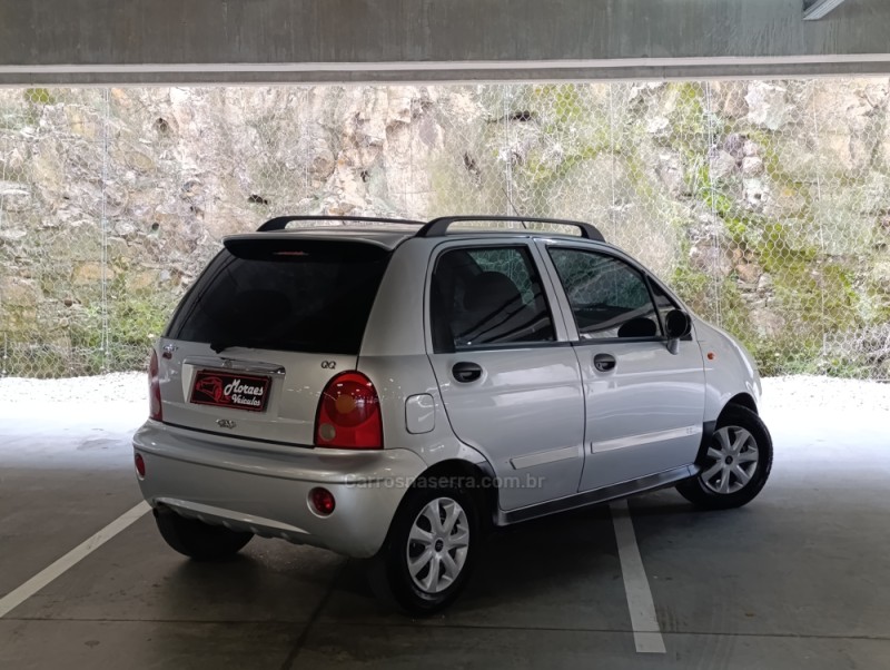 QQ 1.1 MPFI 16V GASOLINA 4P MANUAL - 2012 - CAXIAS DO SUL