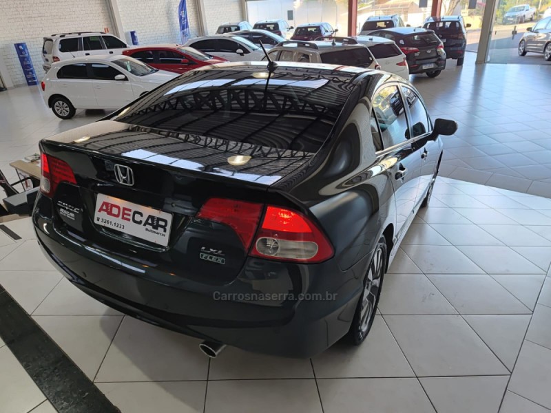 CIVIC 1.8 LXL 16V FLEX 4P AUTOMÁTICO - 2011 - FARROUPILHA
