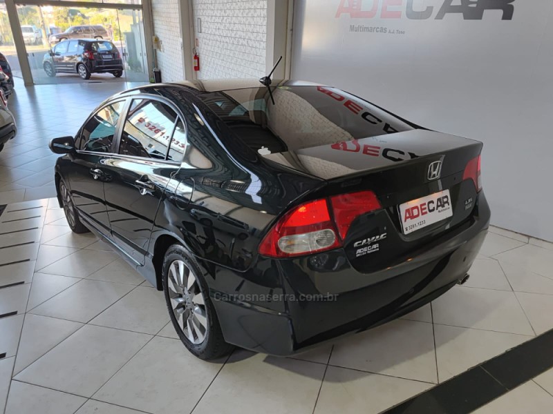 CIVIC 1.8 LXL 16V FLEX 4P AUTOMÁTICO - 2011 - FARROUPILHA