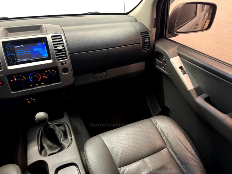 FRONTIER 2.5 SE ATTACK 4X4 CD TURBO ELETRONIC DIESEL 4P MANUAL - 2012 - CASCA