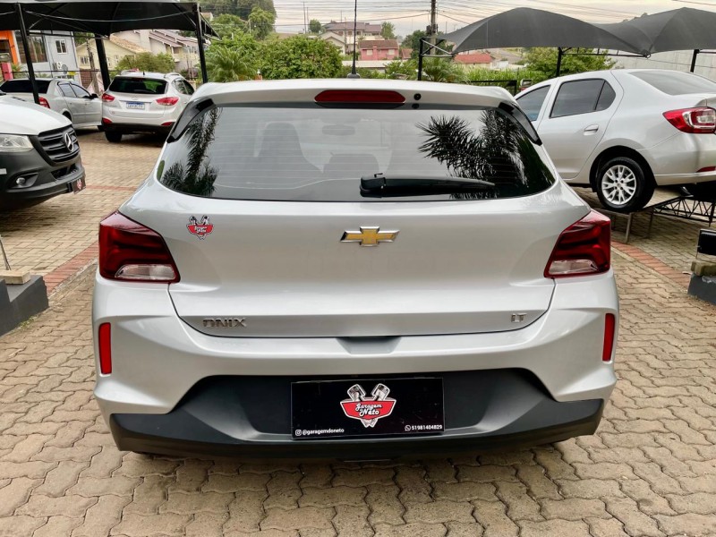 ONIX 1.0 LT 12V FLEX 4P MANUAL - 2023 - TEUTôNIA
