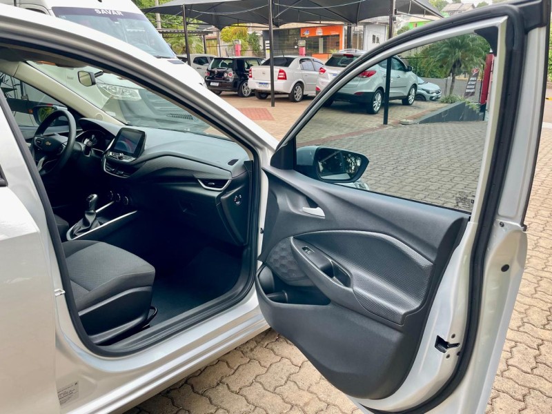 ONIX 1.0 LT 12V FLEX 4P MANUAL - 2023 - TEUTôNIA
