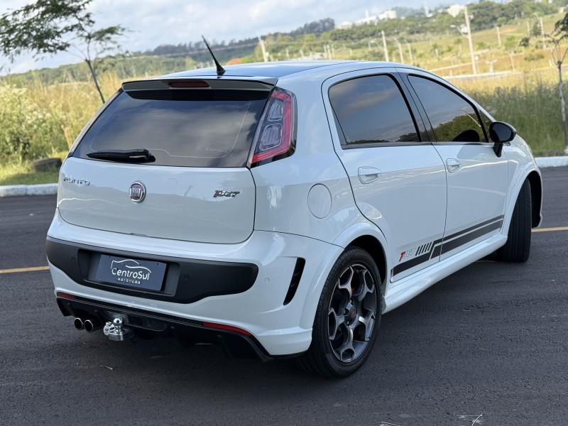 PUNTO 1.4 MPI 16V T-JET GASOLINA 4P MANUAL - 2013 - CARLOS BARBOSA