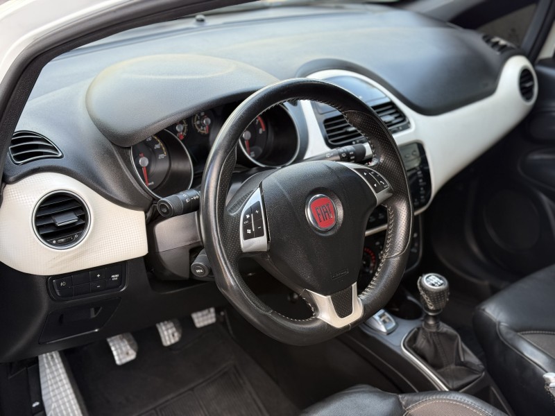 PUNTO 1.4 MPI 16V T-JET GASOLINA 4P MANUAL - 2013 - CARLOS BARBOSA