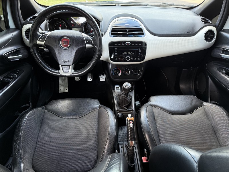 PUNTO 1.4 MPI 16V T-JET GASOLINA 4P MANUAL - 2013 - CARLOS BARBOSA