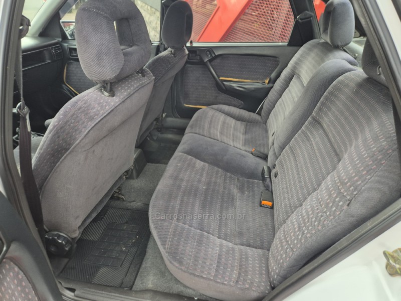 VECTRA 2.0 MPFI GLS 8V GASOLINA 4P MANUAL - 1995 - FARROUPILHA