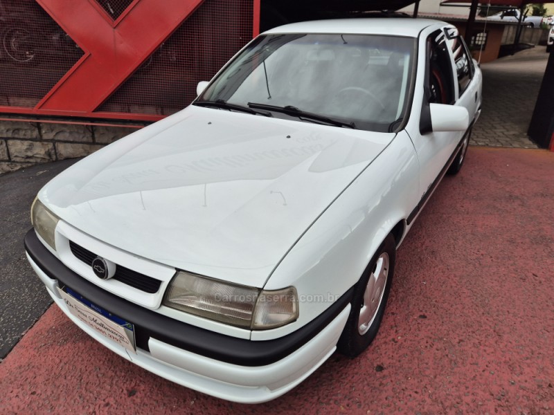 VECTRA 2.0 MPFI GLS 8V GASOLINA 4P MANUAL - 1995 - FARROUPILHA