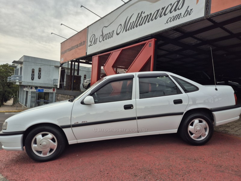 VECTRA 2.0 MPFI GLS 8V GASOLINA 4P MANUAL - 1995 - FARROUPILHA