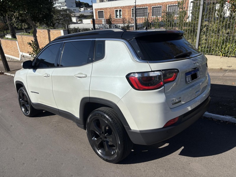 COMPASS 2.0 16V DIESEL LONGITUDE 4X4 AUTOMÁTICO - 2017 - FARROUPILHA