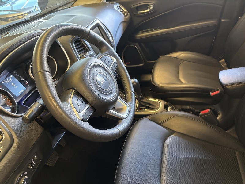 COMPASS 2.0 16V DIESEL LONGITUDE 4X4 AUTOMÁTICO - 2017 - FARROUPILHA