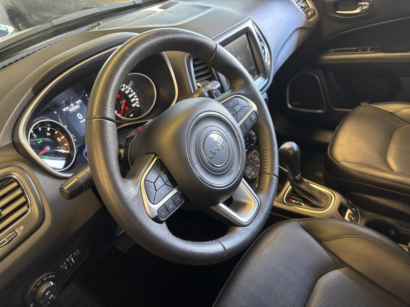 COMPASS 2.0 16V DIESEL LONGITUDE 4X4 AUTOMÁTICO - 2017 - FARROUPILHA