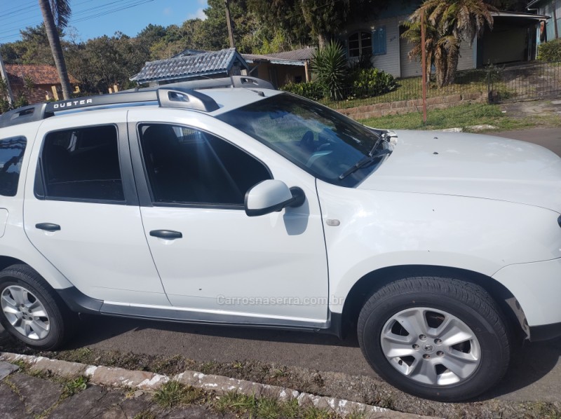 duster 1.6 expression 4x2 16v flex 4p automatico 2020 gramado