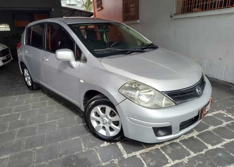 TIIDA 1.8 S 16V GASOLINA 4P MANUAL - 2010 - CAXIAS DO SUL