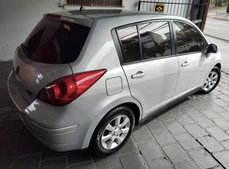TIIDA 1.8 S 16V GASOLINA 4P MANUAL - 2010 - CAXIAS DO SUL