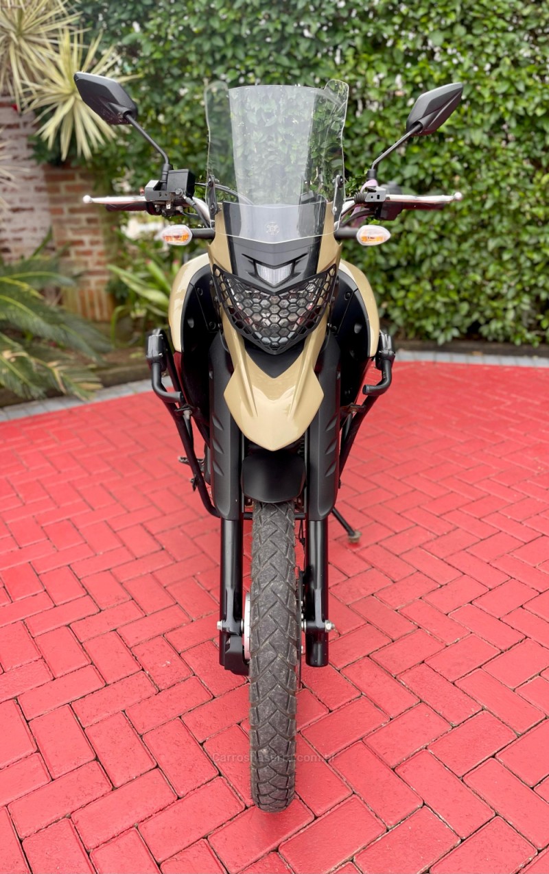XTZ 250 LANDER - 2023 - ROLANTE